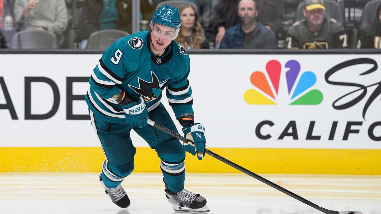 Dmitry Orlov action shot