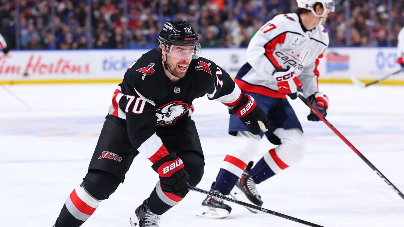 Tanner Pearson action shot