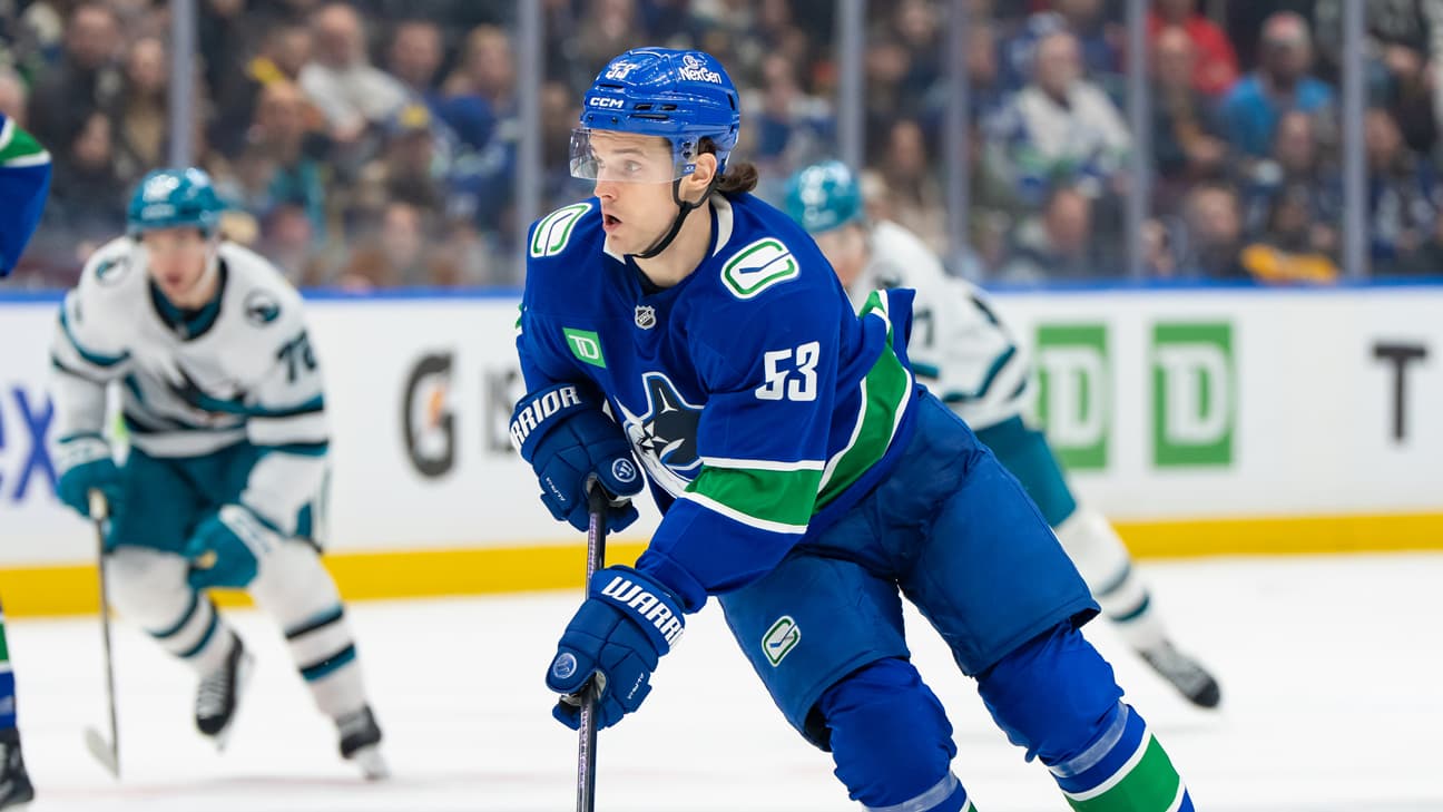 Teddy Blueger action shot