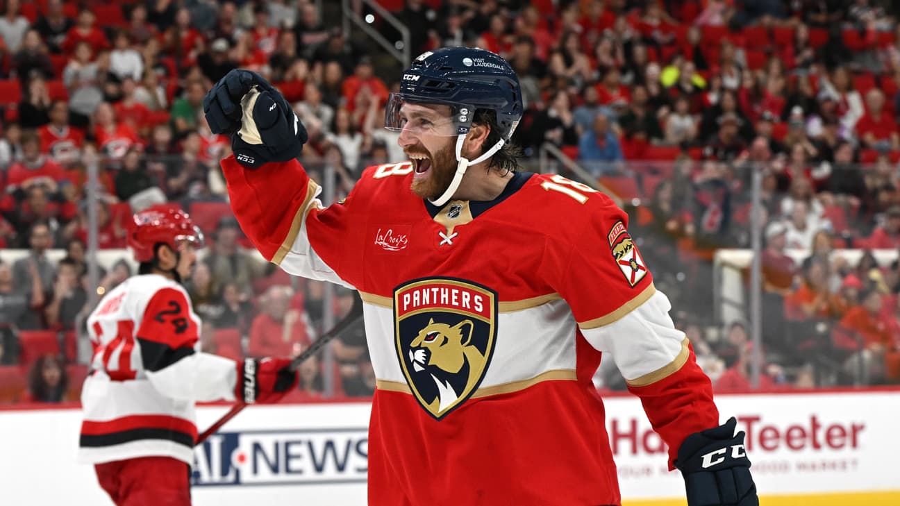 Noah Gregor action shot