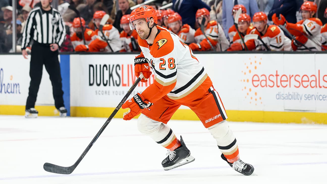 Jeffrey Viel action shot