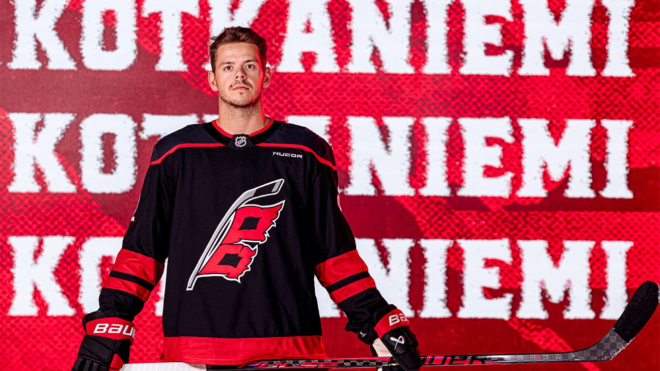 Jesperi Kotkaniemi action shot