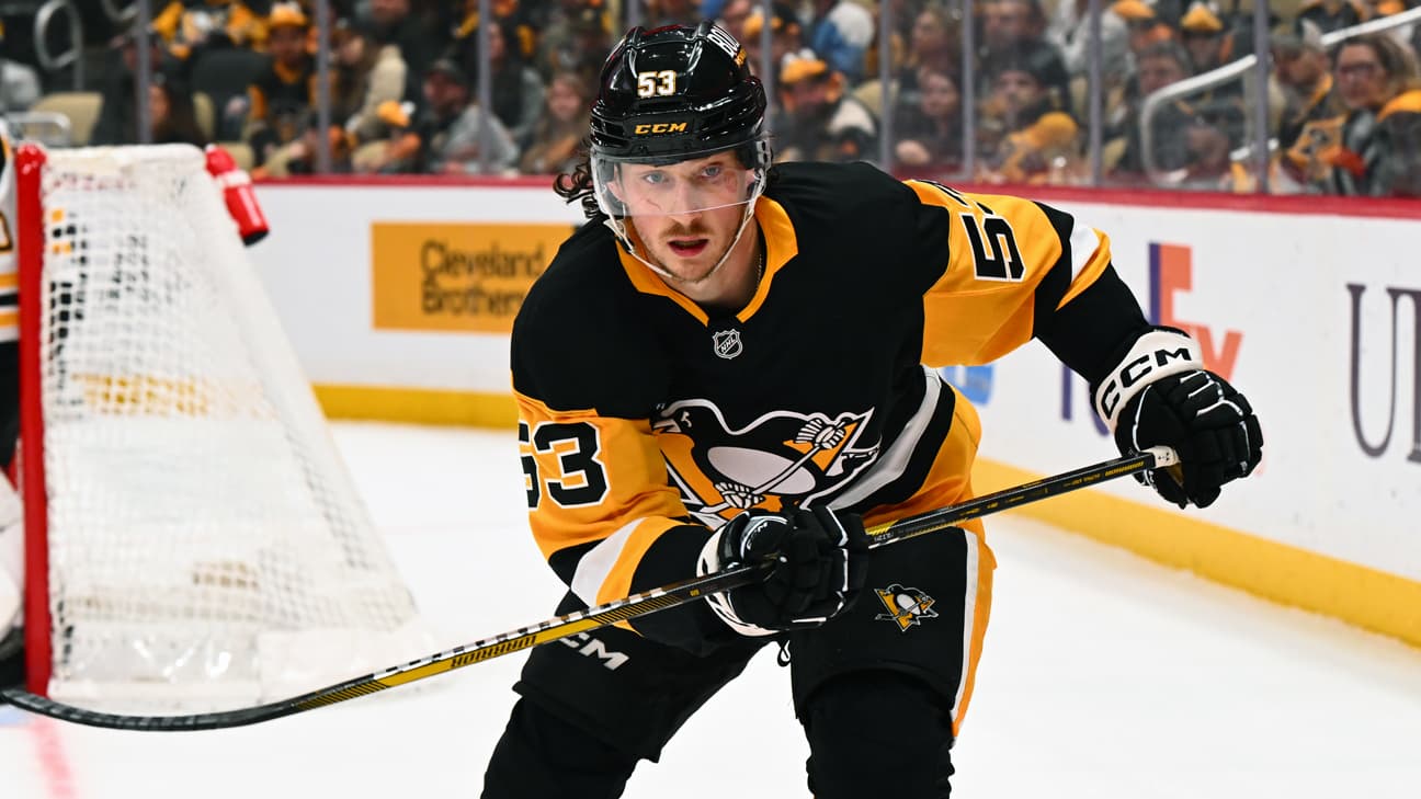 Philip Tomasino action shot