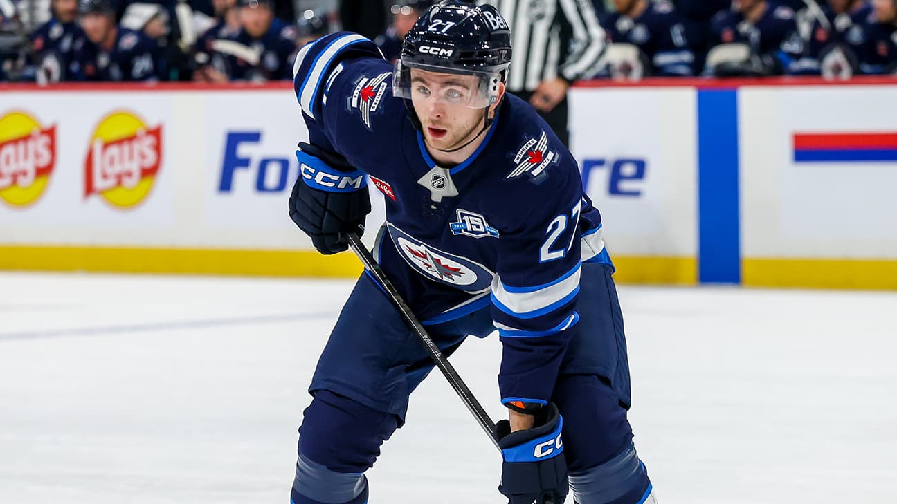 Isak Rosen action shot