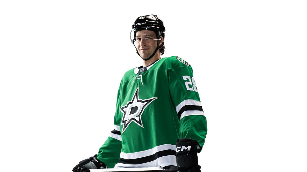 Alexander Petrovic action shot