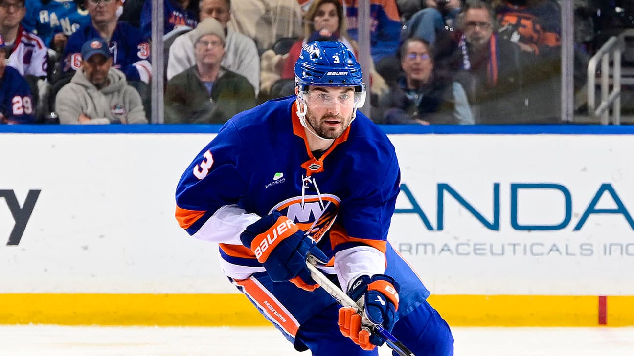 Adam Pelech action shot