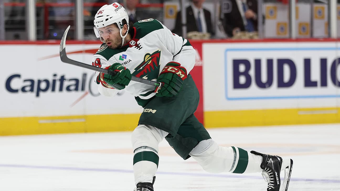 Ryan Hartman action shot