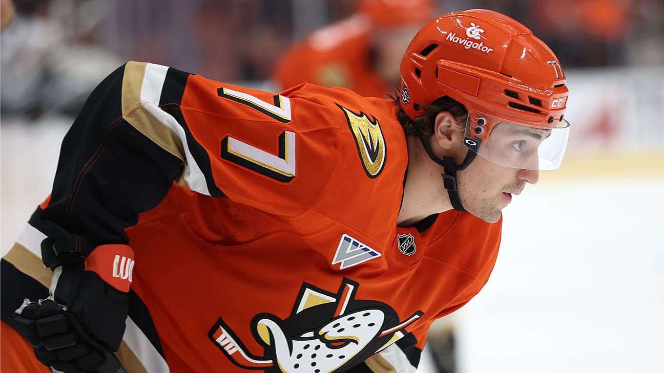 Frank Vatrano action shot