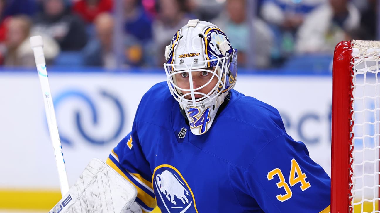 Alex Lyon action shot