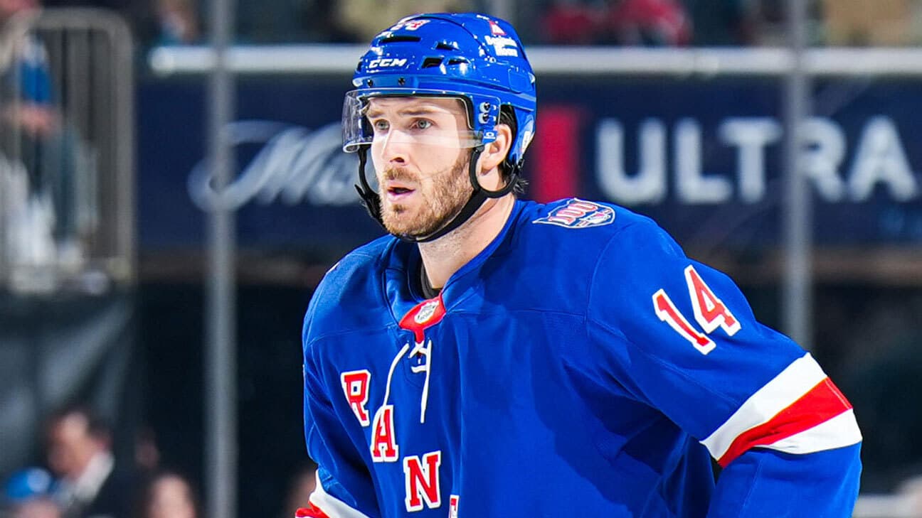 Taylor Raddysh action shot