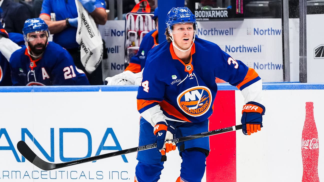 Adam Boqvist action shot