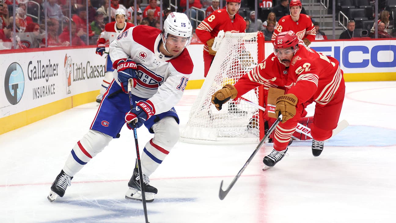 Alex Newhook action shot