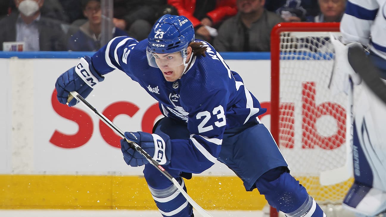 Matthew Knies action shot