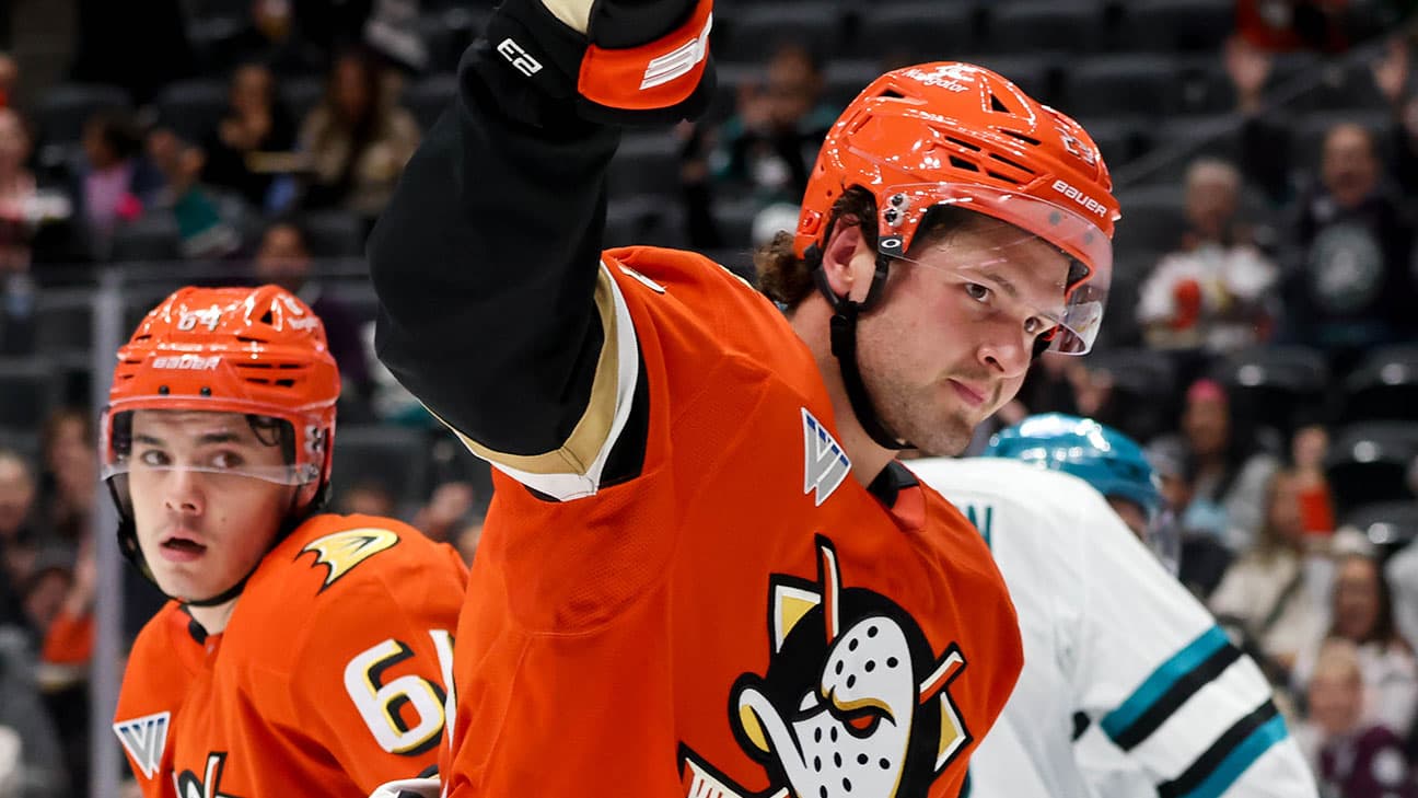 Mason McTavish action shot